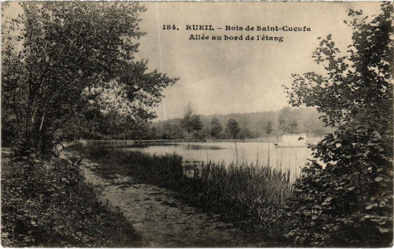 Carte postale ancienne Rueil-Malmaison Bois de Saint-Cucufa - Allee au Bord de l'Etang à Rueil-Malmaison