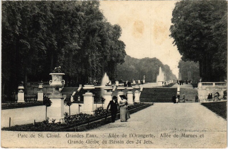 Carte postale ancienne Saint-Cloud Parc - Grandes Eaux - Allee de l'Orangerie à Saint-Cloud