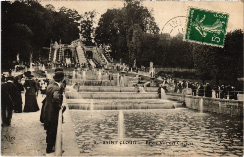 Carte postale ancienne Saint-Cloud Parc - Vue des Cascades à Saint-Cloud