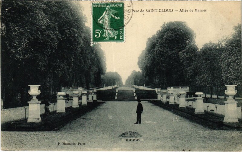 Carte postale ancienne Saint-Cloud Parc - Allee de Marnes à Saint-Cloud