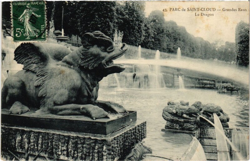 Carte postale ancienne Saint-Cloud Grandes Eaux - Le Dragon à Saint-Cloud