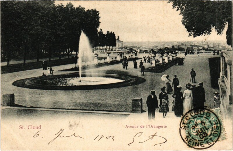 Carte postale ancienne Saint-Cloud Avenue de l'Orangerie à Saint-Cloud