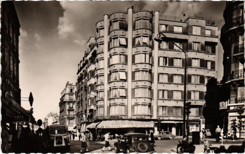 Carte postale ancienne Issy-les-Moulineaux Avenue Victor Cresson - CarrefourGalliene à Issy-les-Moulineaux
