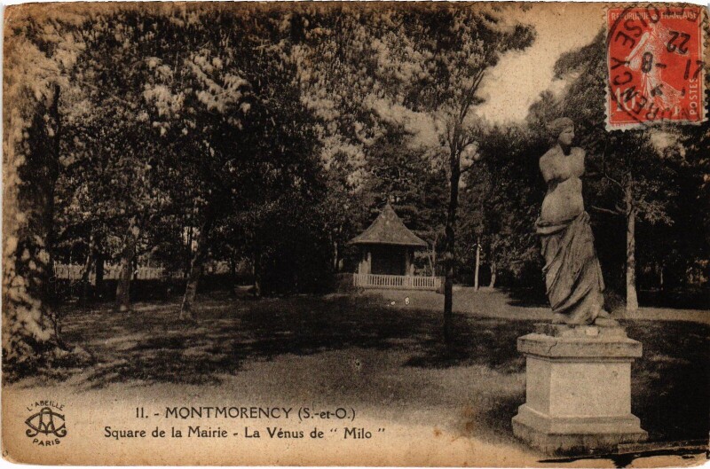 Carte postale ancienne Montmorency Square de la Mairie La Venus de Milo à Montmorency