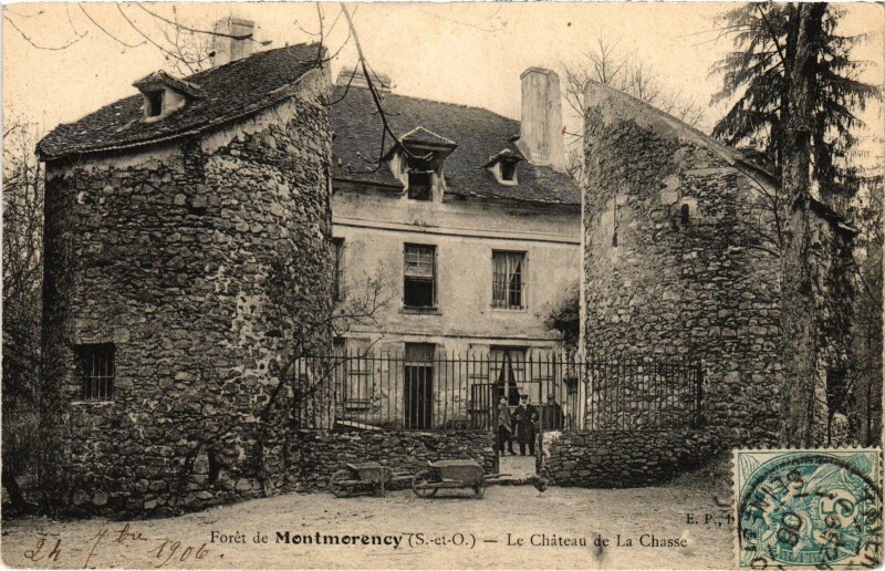 Carte postale ancienne Montmorency Le Chateau de La Chasse à Montmorency