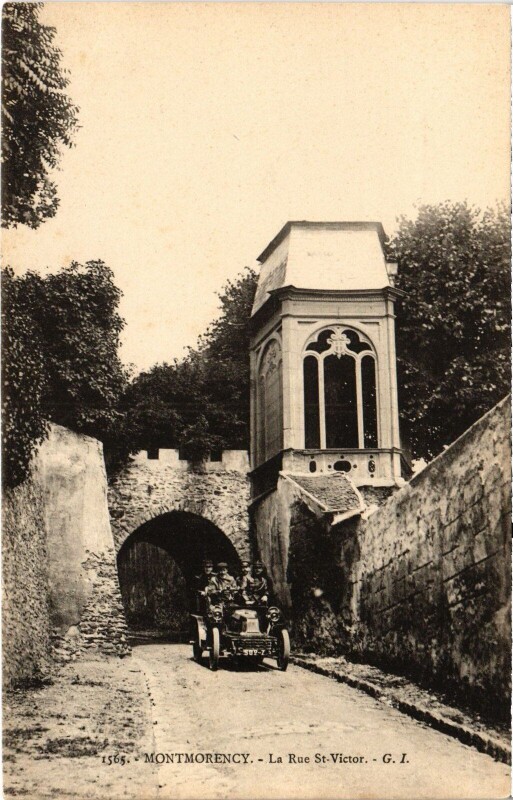 Carte postale ancienne Montmorency Rue Saint-Victor à Montmorency