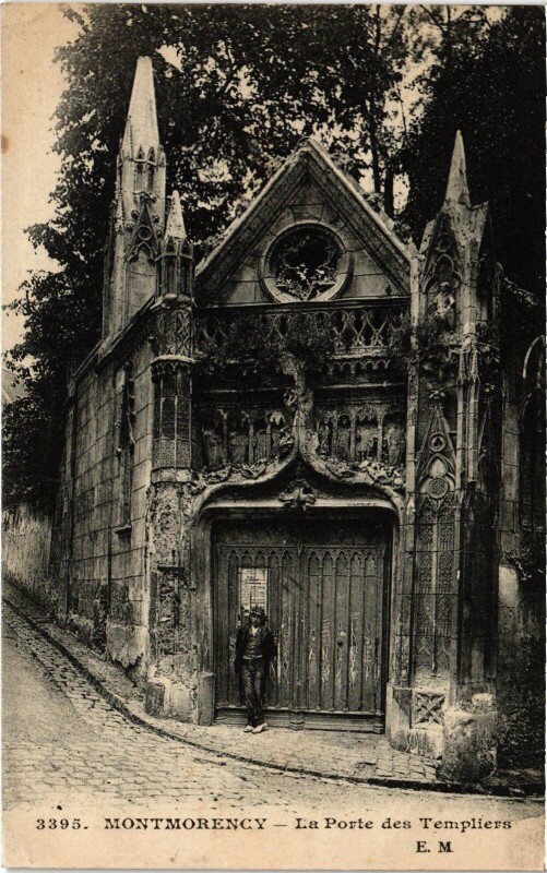 Carte postale ancienne Montmorency La Porte des Templiers à Montmorency