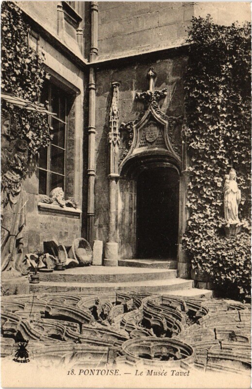 Carte postale ancienne Pontoise Musee Tavet à Pontoise