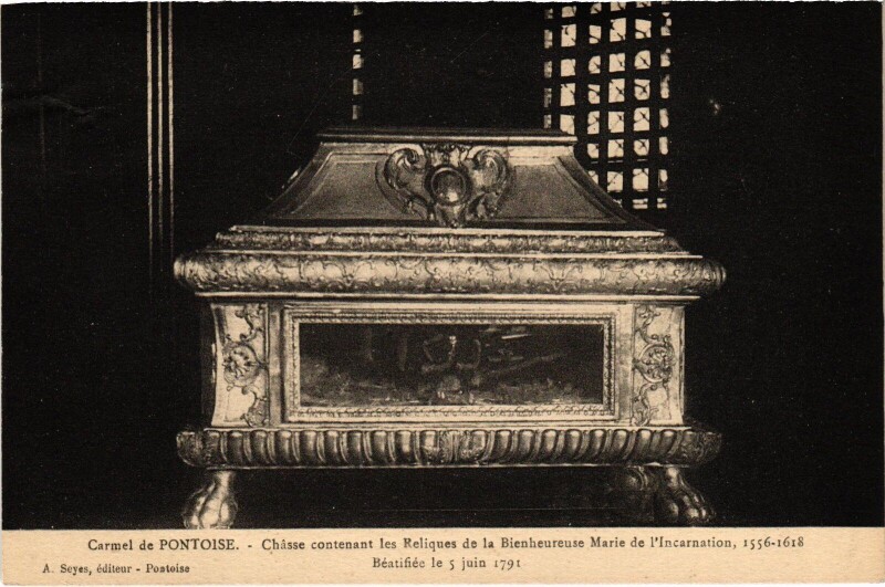 Carte postale ancienne Carmel Pontoise Chasse les Reliques de la Bienheureuse Marie à Pontoise