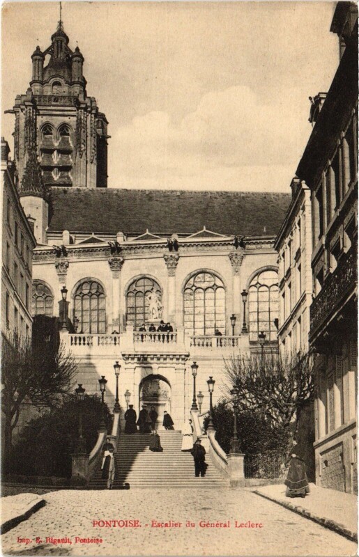 Carte postale ancienne Pontoise Escalier du General Leclerc à Pontoise