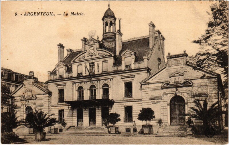 Carte postale ancienne Argenteuil La Mairie à Argenteuil
