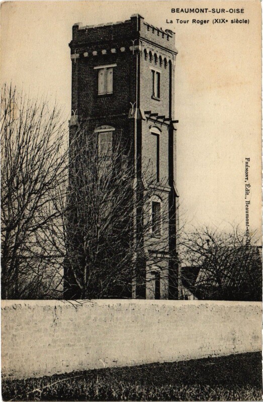 Carte postale ancienne Beaumont Tour Roger