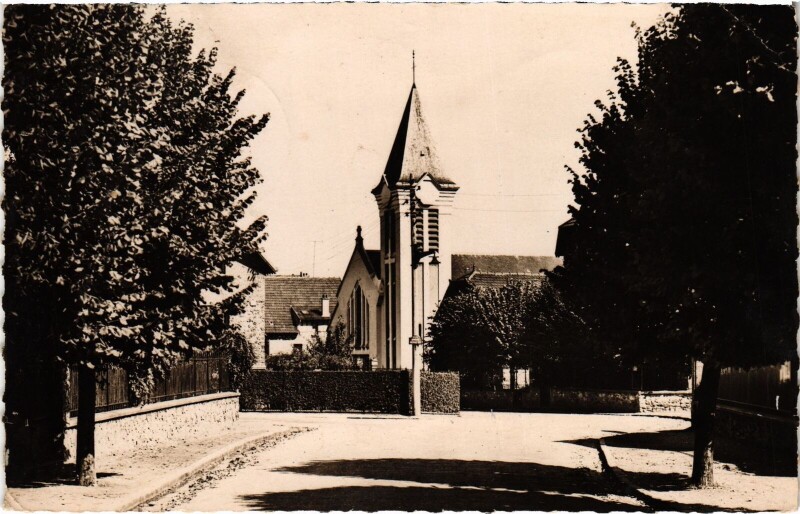 Carte postale ancienne Eaubonne Eglise du Sacre Coeur à Eaubonne