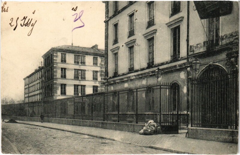 Carte postale ancienne Issy-les-Moulineaux Rue à Issy-les-Moulineaux
