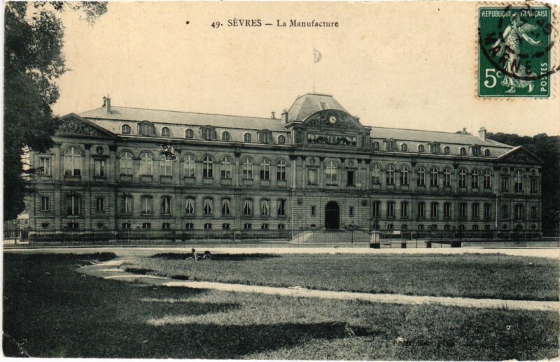 Carte postale ancienne Sevres La Manufacture