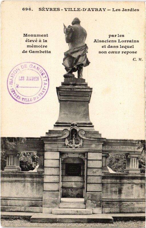 Carte postale ancienne Ville-d'Avray Sevres - Les Jardies - Monument Gambetta à Ville-d'Avray