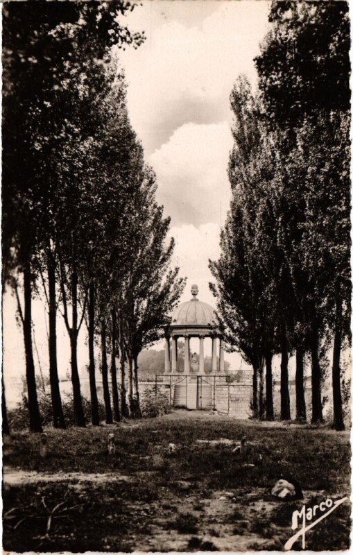 Carte postale ancienne Neuilly-sur-Seine Courbevoie - Puteaux - Temple de l'Amour à Courbevoie