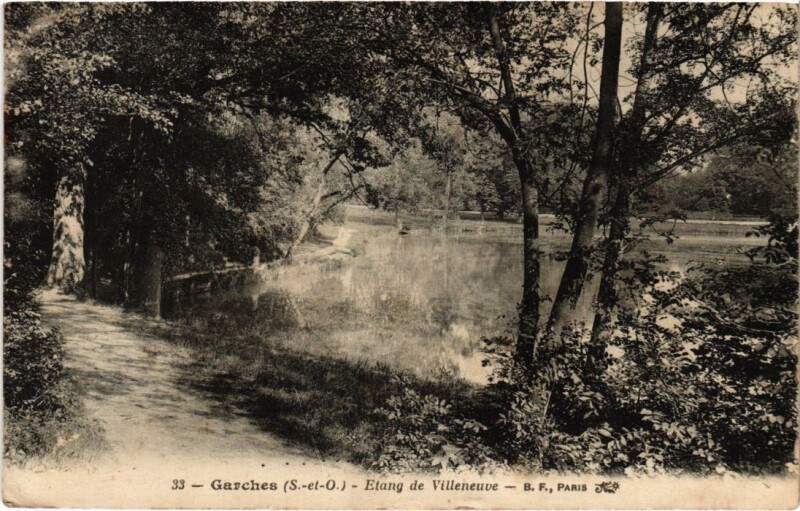 Carte postale ancienne Garches Etang de Villeneuve à Garches