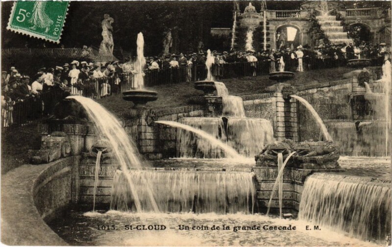 Carte postale ancienne Saint-Cloud Un Coin de la Grande Cascade à Saint-Cloud