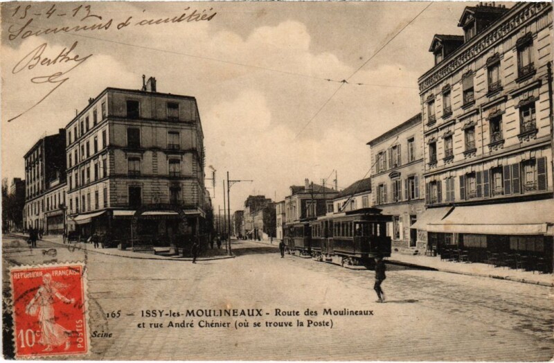 Carte postale ancienne Issy-les-Moulineaux Route des Moulineaux et Rue Andre Chenier à Issy-les-Moulineaux