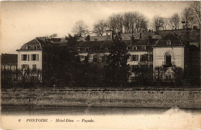 Carte postale ancienne Pontoise Hotel Dieu à Pontoise
