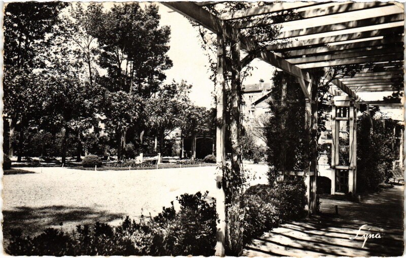 Carte postale ancienne Argenteuil Square Pierre Joly à Argenteuil