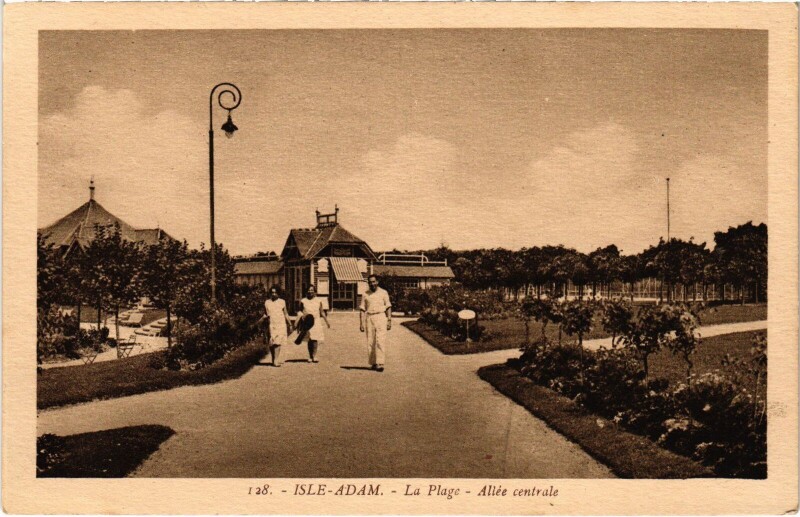 Carte postale ancienne L'Isle Adam La Plage Allee centrale à L'Isle-Adam