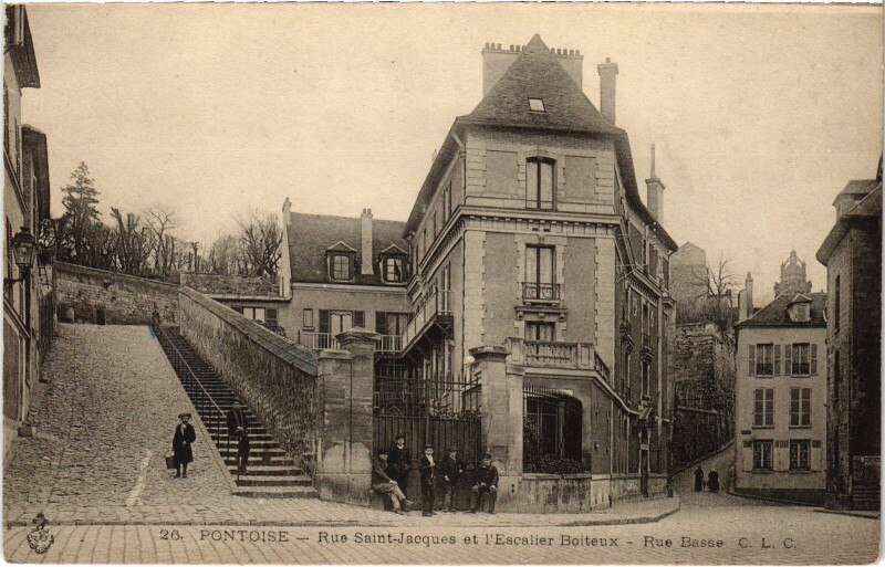 Carte postale ancienne Pontoise Rue Saint-Jacques et Escalier Boiteux à Pontoise