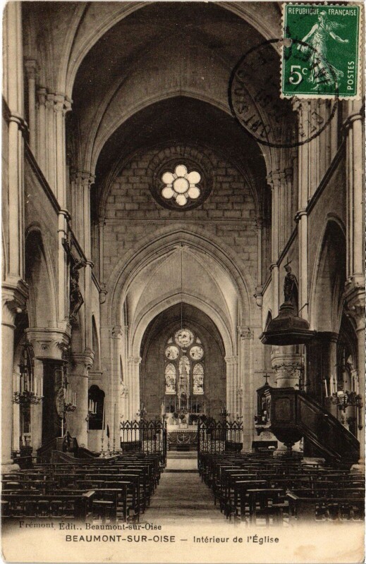 Carte postale ancienne Beaumont Interieur d'Eglise