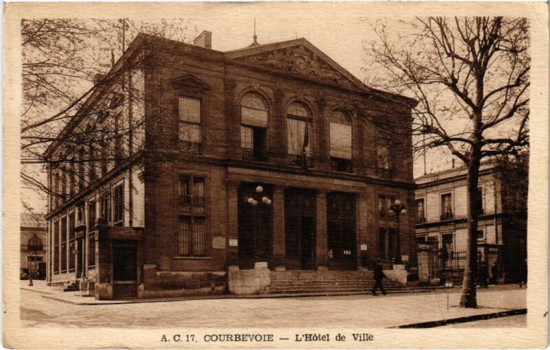 Carte postale ancienne Courbevoie L'Hotel de Ville à Courbevoie