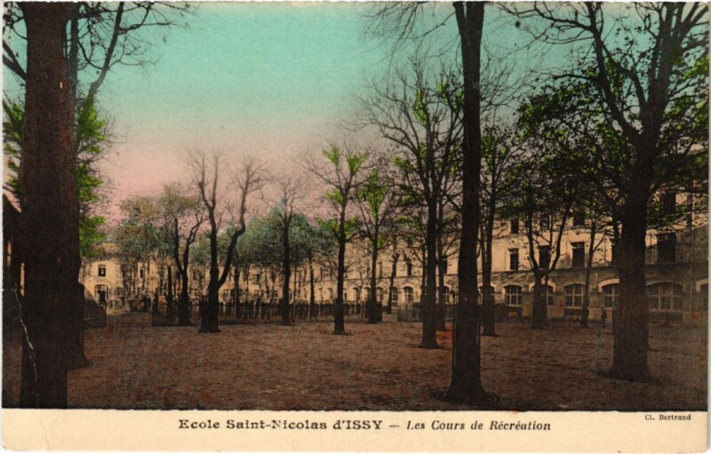 Carte postale ancienne Issy-les-Moulineaux Ecole Saint-Nicolas à Issy-les-Moulineaux