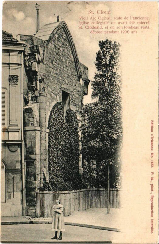 Carte postale ancienne Saint-Cloud Vieil Arc Ogival à Saint-Cloud