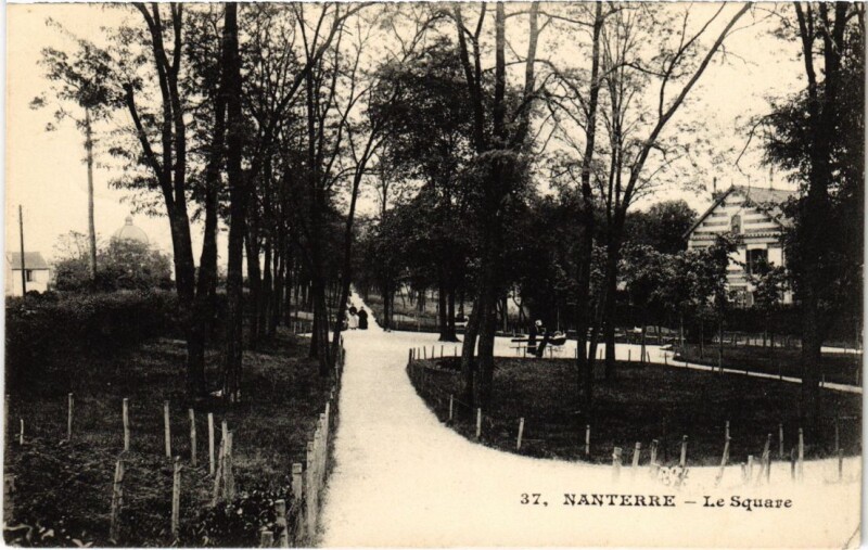 Carte postale ancienne Nanterre Le Square à Nanterre