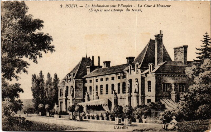 Carte postale ancienne Rueil-Malmaison La Malmaison sous l'Empire Cour d'Honneur à Rueil-Malmaison