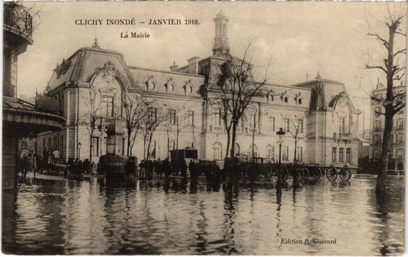 Carte postale ancienne Clichy inondé - La Mairie à Clichy