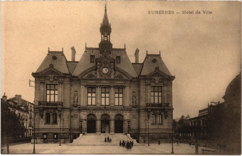 Carte postale ancienne Suresnes Hotel de Ville à Suresnes