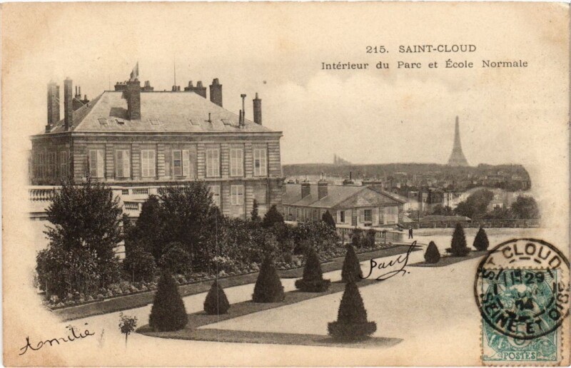 Carte postale ancienne Saint-Cloud Interieur du Parc et Ecole Normale à Saint-Cloud