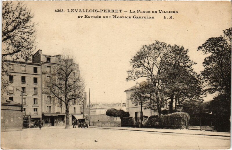 Carte postale ancienne Levallois-Perret La Place de Villiers à Levallois-Perret
