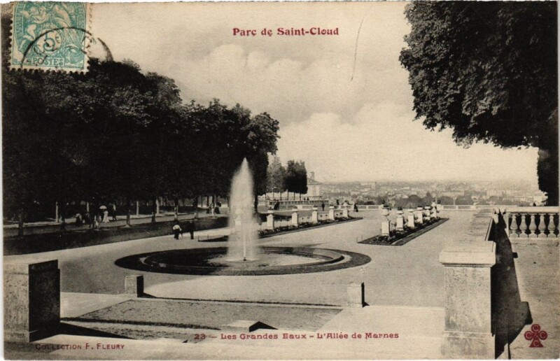 Carte postale ancienne Saint-Cloud Le Parc - Les Grandes Eaux - L'Allee de Marnes à Saint-Cloud