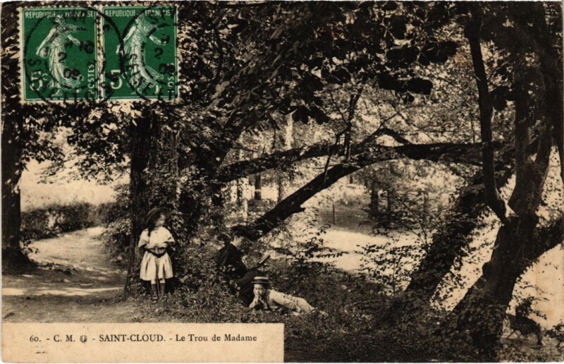 Carte postale ancienne Saint-Cloud Le Trou de Madame à Saint-Cloud