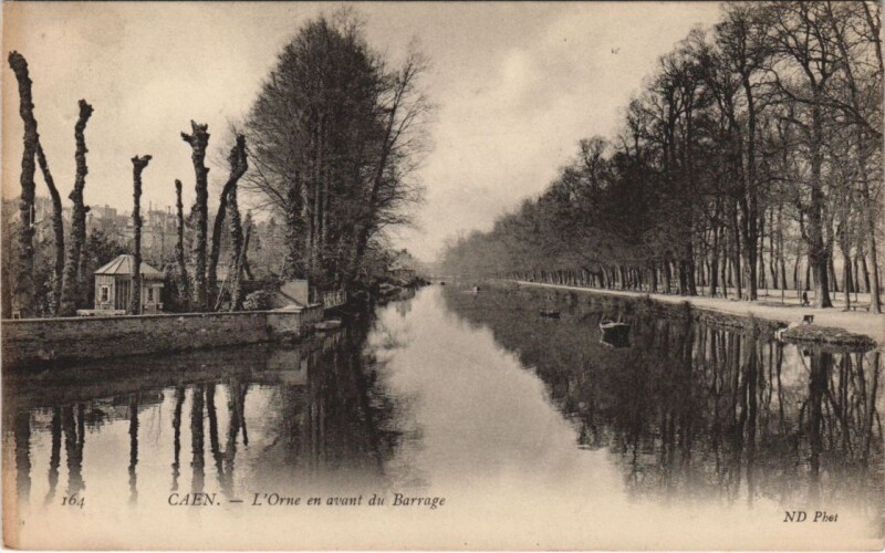 Carte postale ancienne Caen L'Orne en Avant du Barrage