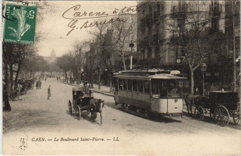 Carte postale ancienne Caen Le Boulevard Saint-Pierre