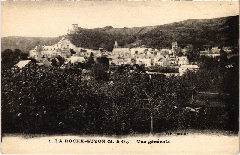 Carte postale ancienne La Roche Guyon vue generale à La Roche-Guyon