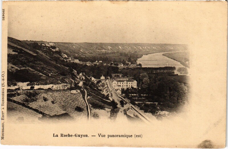 Carte postale ancienne La Roche Guyon vue panoramique à La Roche-Guyon