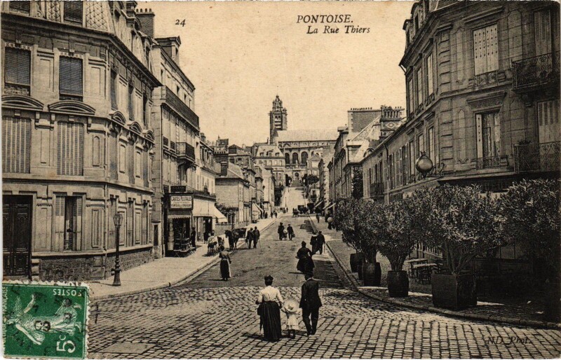Carte postale ancienne Pontoise Rue Thiers à Pontoise