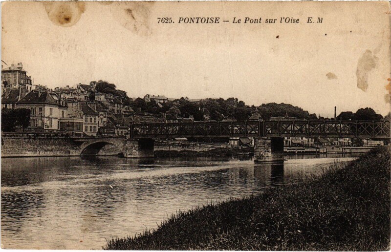 Carte postale ancienne Pontoise Pont sur l'Oise à Pontoise