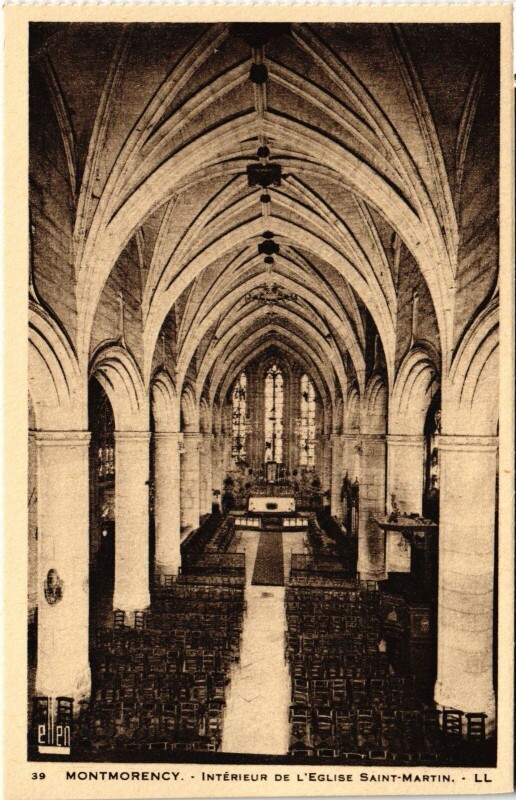 Carte postale ancienne Montmorency Interieur de l'Eglise Saint-Martin à Montmorency