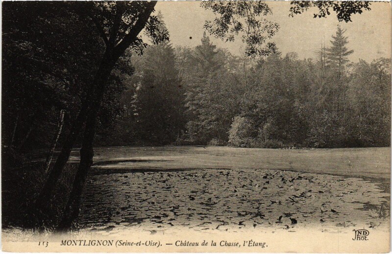 Carte postale ancienne Montlignon Chateau de la Chasse Etang à Montlignon