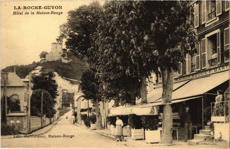 Carte postale ancienne La Roche Guyon Hotel de la Maison Rouge à La Roche-Guyon