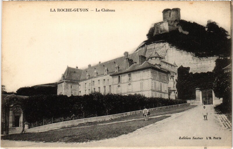 Carte postale ancienne La Roche Guyon Le Chateau à La Roche-Guyon